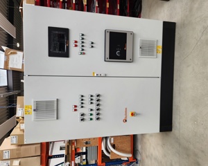 Schaltschrank Aufzuchtstall - UV-S680 4R4E